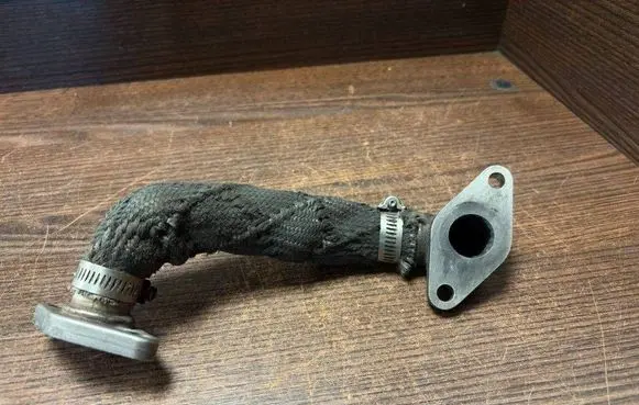 Renault Mascott EGR valve line/pipe/hose 7701059329