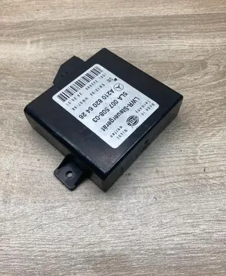 Mercedes-Benz E W210 Light module LCM A2108206426 5LA007508