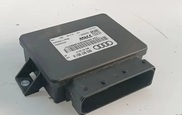 Audi A5 Sportback 8TA Hand brake control module 8K0907801H A2C53369554