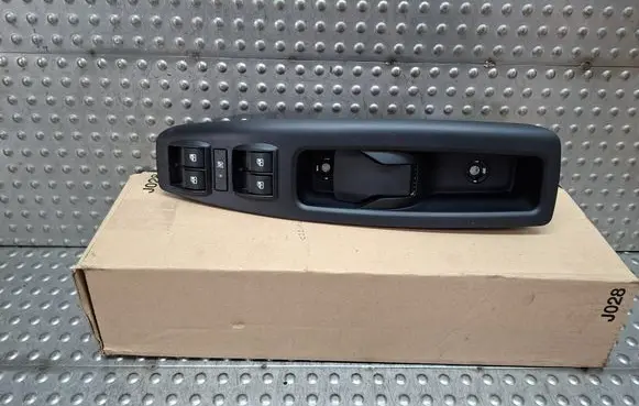 Fiat Doblo Electric window control switch S26338603 735484920