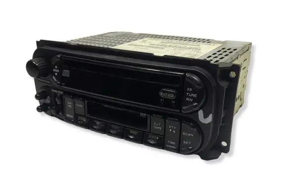Chrysler Voyager Radio/CD/DVD/GPS head unit P05064042ADKASACJ P05064042AD