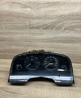 Opel Zafira A Speedometer (instrument cluster) 24419560HT 110080069