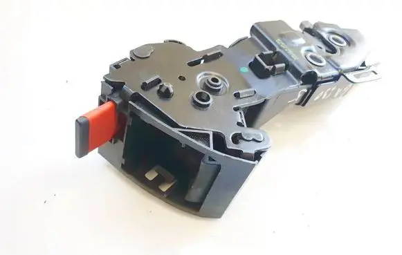 BMW 1 E81 E87 Seat back rest lock catch 7118819