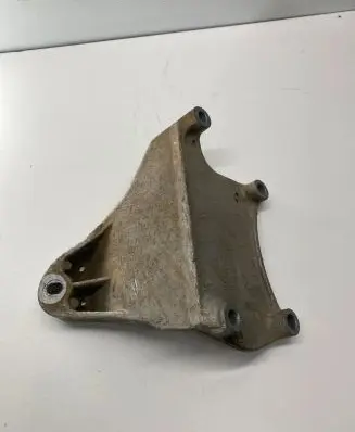 Ford Mustang V Engine mounting bracket 4R336037BF X02720 2576