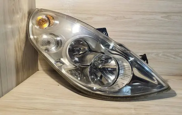 Renault Master III Headlight/headlamp 17064602