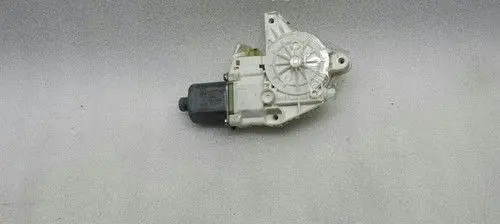 Mercedes-Benz ML W164 Front door window regulator motor A2518200208