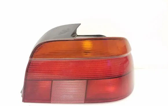 BMW 5 E39 Rear/tail lights 8358032 2VP00724002