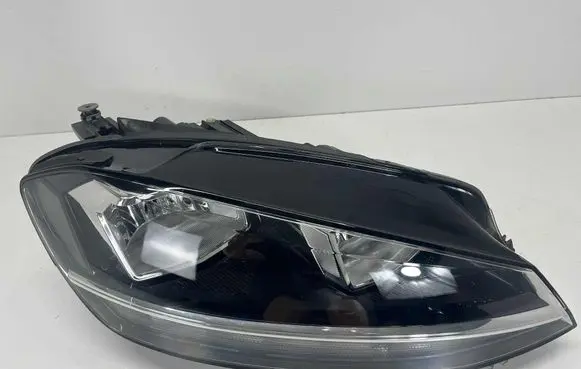 Volkswagen Golf VII Headlight/headlamp 5G1941006D 1EB01306602