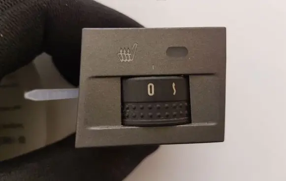 Opel Vectra C Seat heating switch 13138252 32429811