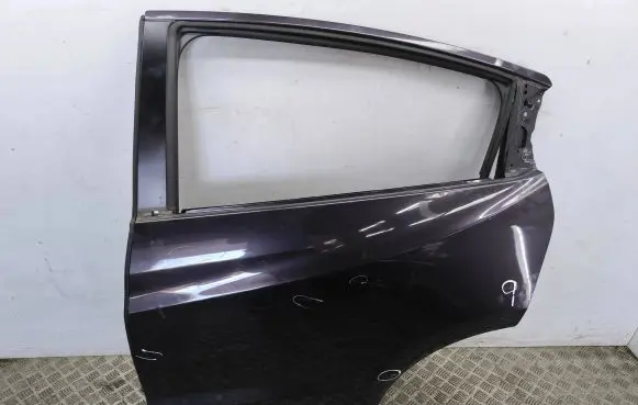 Honda HR-V Rear door
