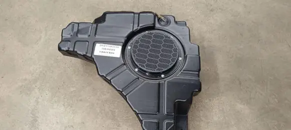 Jeep Grand Cherokee Subwoofer speaker 05064610AC 05064610 26777AF