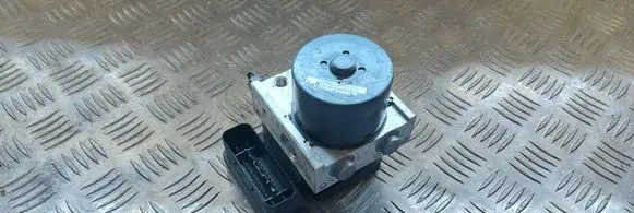 Volkswagen Jetta V ABS Pump 1K0907379AF 1K0614117AC