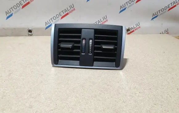 BMW 3 F30 F35 F31 Rear air vent grill 9333675 64229333675