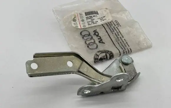 Volkswagen Fox Engine bonnet/hood hinges 5Z0823302A