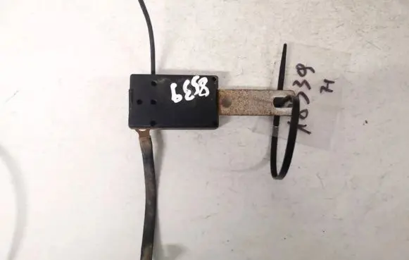 Mercedes-Benz E W210 Antenna control unit 2108201489