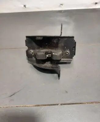 Tailgate/trunk/boot lock/catch/latch