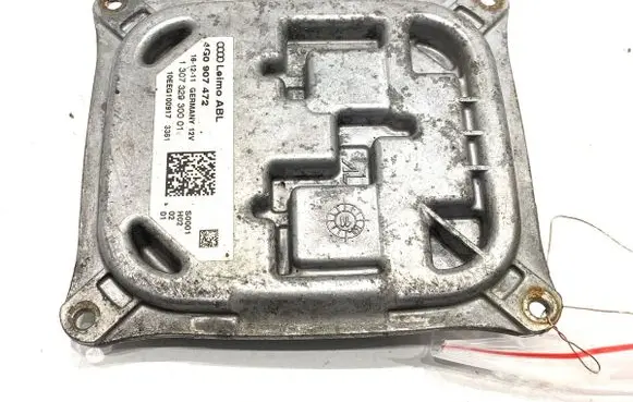 Audi A7 S7 4G Voltage converter/converter module 4G0907472