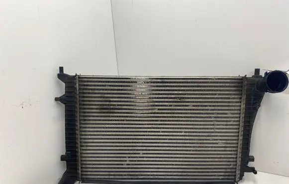 Volkswagen Touran I Intercooler radiator 1K0145803R 1K0145803