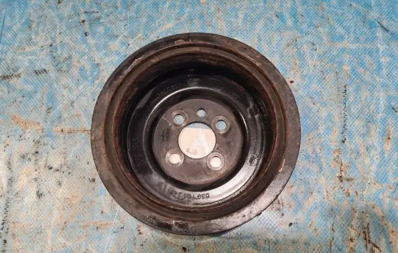 Audi A4 S4 B6 8E 8H Crankshaft pulley 03G105243