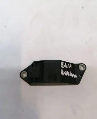Mercedes-Benz E W211 Airbag deployment crash/impact sensor A0018209326