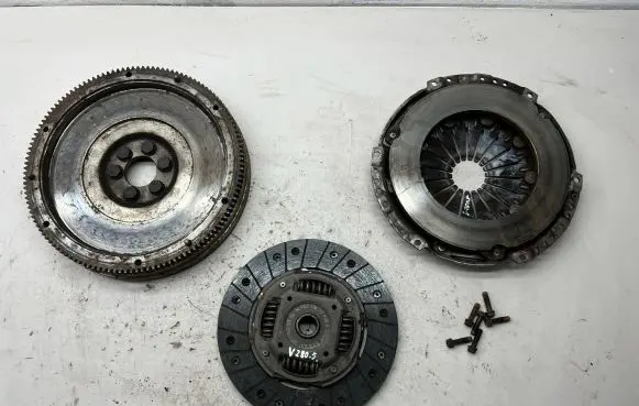 Volkswagen Golf VII Clutch set kit 04L141025F