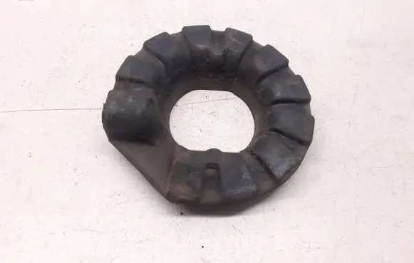 Nissan Murano Z50 Front coil spring rubber mount 