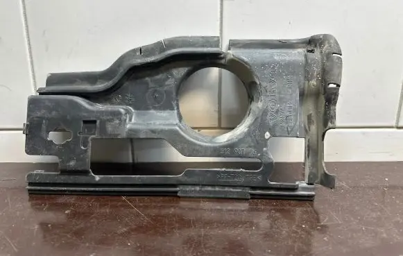 Volvo S60 Intercooler air guide/duct channel 31290776