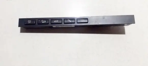 Traction control (ASR) switch