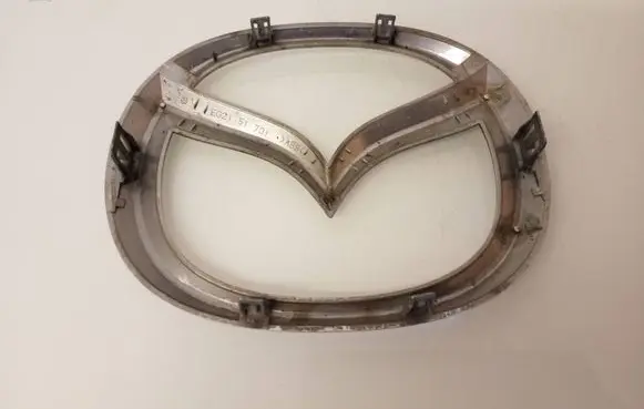 Mazda CX-7 Manufacturer badge logo/emblem EG2151731