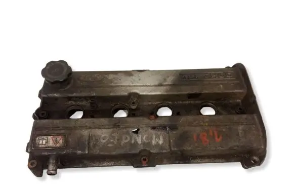 Ford Mondeo Mk III Rocker cam cover 928M6582CC