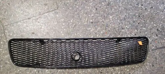 Audi A4 S4 B5 8D Front grill