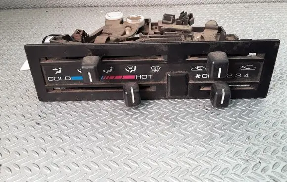 Opel Frontera A Climate control unit 5261800024