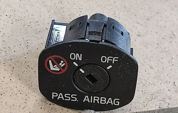 Volvo XC60 Passenger airbag on/off switch 30795214 11109B274