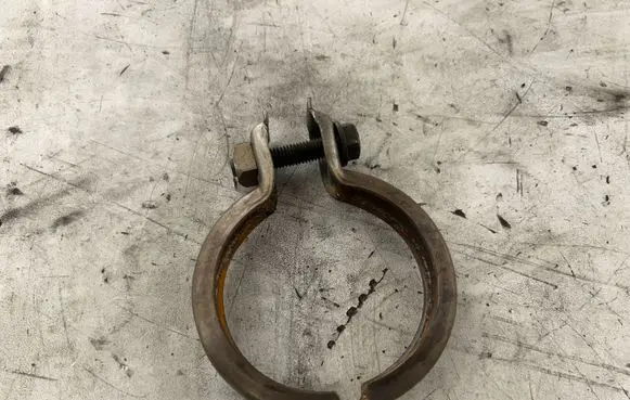BMW X5 E70 Muffler pipe connector clamp 7796718