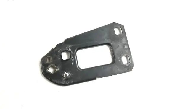 Audi A4 S4 B8 8K Front bumper mounting bracket 8K0805499