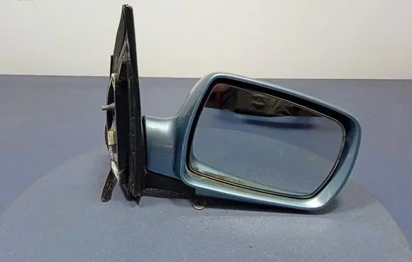 Front door electric wing mirror