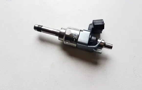 Mazda CX-5 II Fuel injector PAMB13250 05G2210733