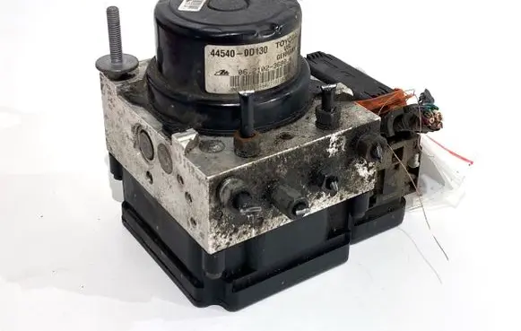 Toyota Yaris ABS Pump 44540-0D130