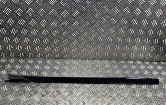 BMW X5 G05 Windshield trim 7463527