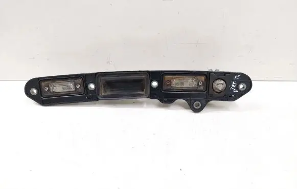 Volkswagen Jetta V Trunk door license plate light bar 1T0827574B 1T0827573 1K5827531