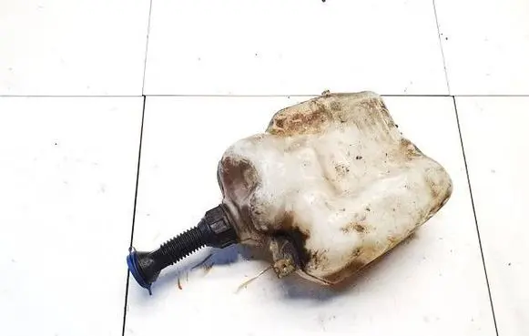 Windshield washer fluid reservoir/tank