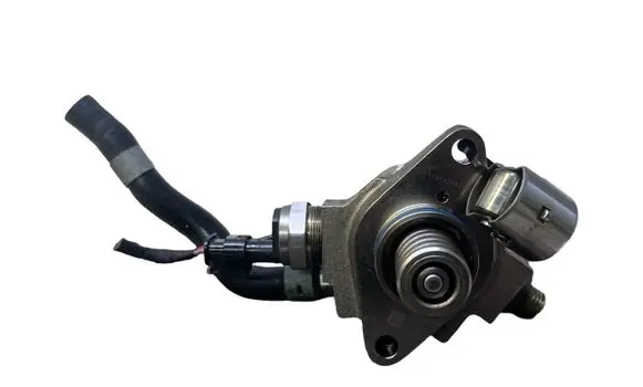Audi A3 S3 8V Fuel injection high pressure pump 04E127026AT 7131223431 4F0973702