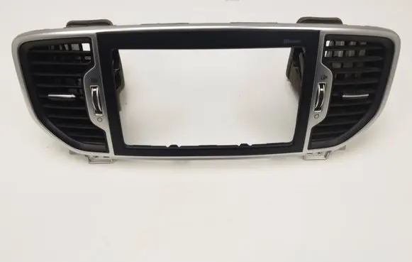 KIA Sportage Dash center air vent grill