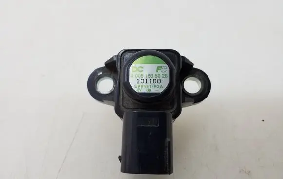 Mercedes-Benz B W246 W242 Air pressure sensor A0051535028