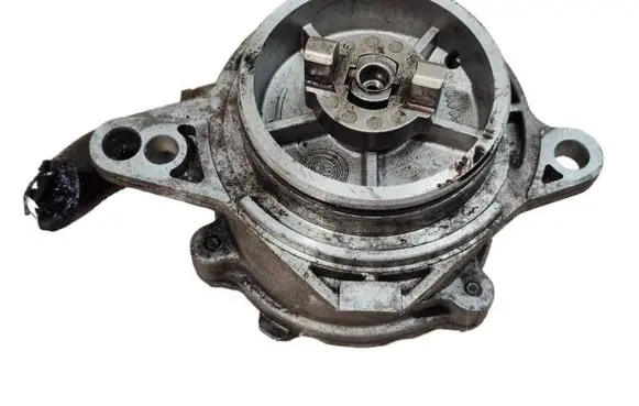 BMW 5 E39 Vacuum pump 2249939