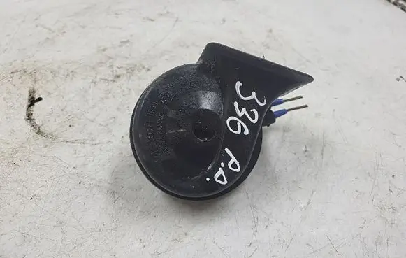 Audi A4 S4 B5 8D Horn signal 