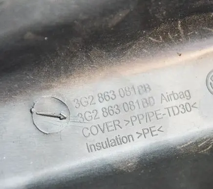 Volkswagen PASSAT B8 Other interior part 3G2863081BD