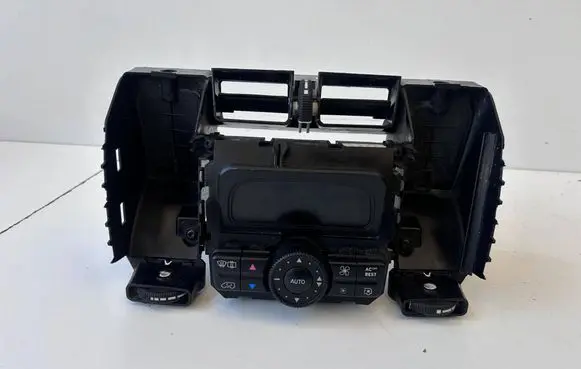 Mercedes-Benz Vito Viano W639 Climate control unit