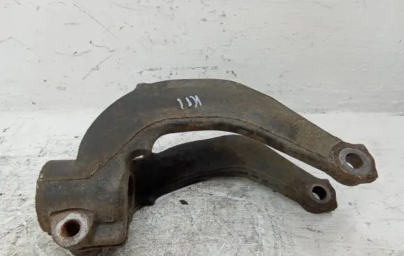 BMW X5 E70 Lower shock absorber bracket 6775085 450126