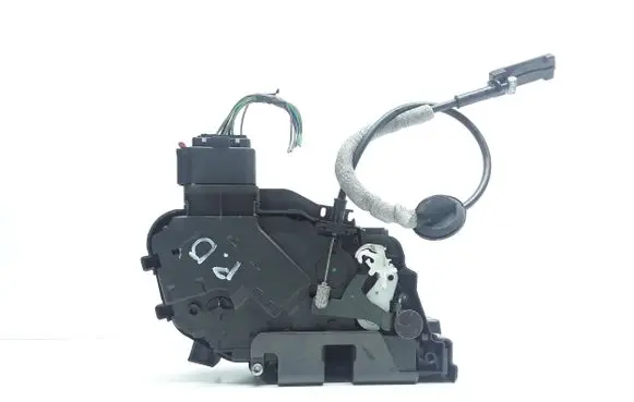 Volvo S80 Front door lock 30784486
